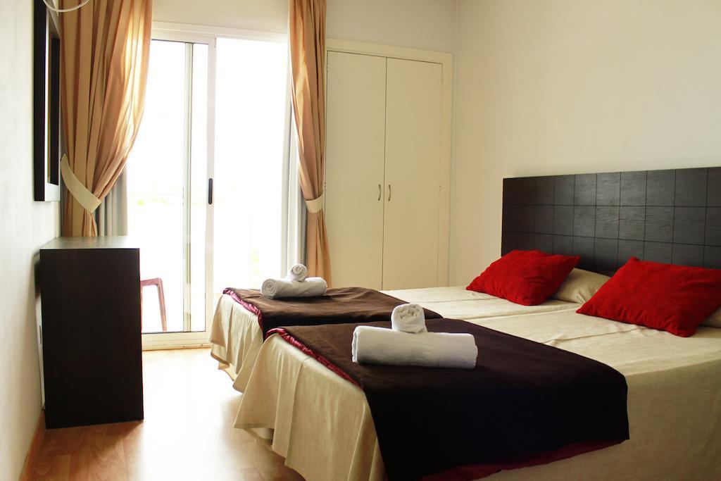 Grupoandria Hotel Platja Gran Ciutadella  Buitenkant foto